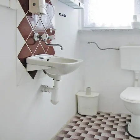 By Dabrowa With Fishing Holiday home *